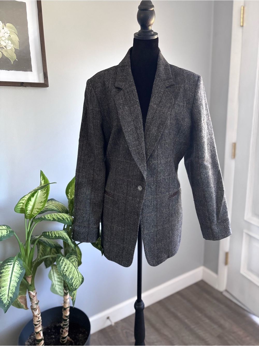 Harve Benard Women's Gray Herringbone Blazer